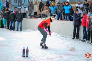 Соревнования на коньках студенческих отрядов Удмуртии
