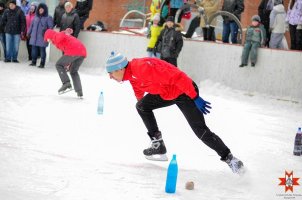 Соревнования на коньках студенческих отрядов Удмуртии